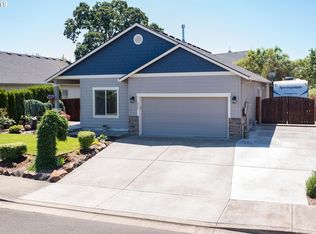 574 Burghardt Dr, Molalla, OR