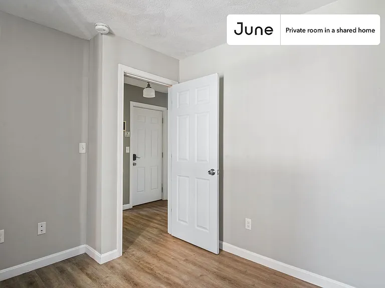 36 N Bennet St #B — Photo 4
