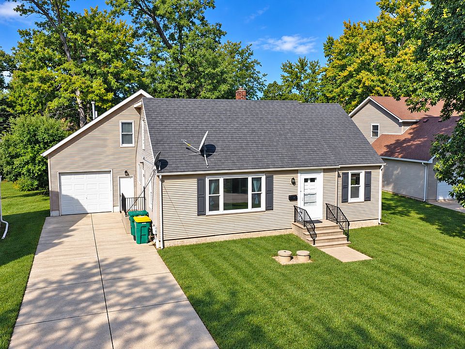 1st image of 2113 Fields Pl