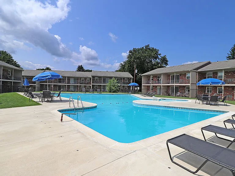 Concord Court Apartments — Photo 2