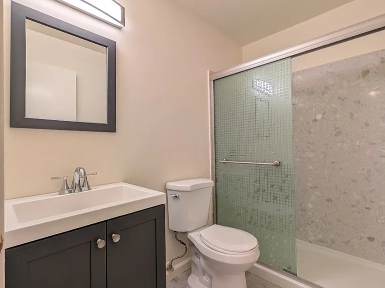 2404 Fulton Street — Photo 27