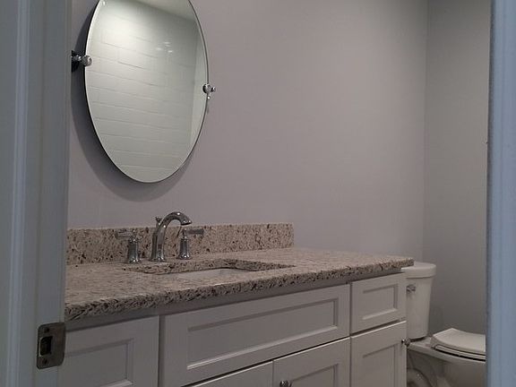 3rd image of 54 Floral Dr W