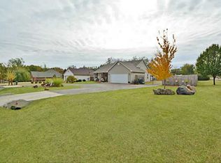 10002 NE 4th St, Midwest City, OK 73130