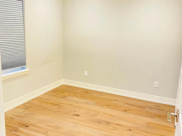 645 E Evelyn Ave — Photo 17