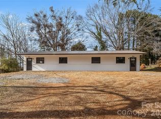 902 & 904 8th Ave SW, Conover, NC 28613