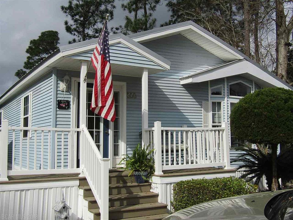 2nd image of 550 Escambia Loop