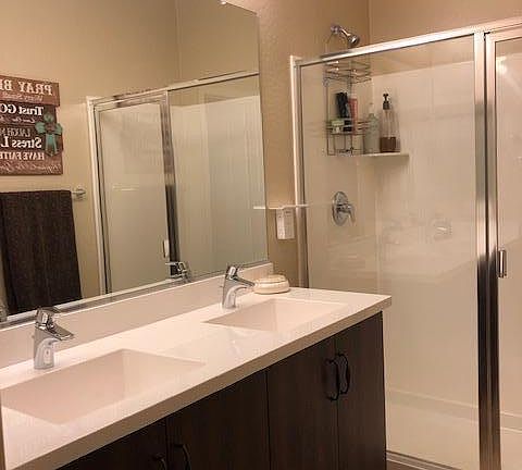 5th image of 2326 E Huntington Dr