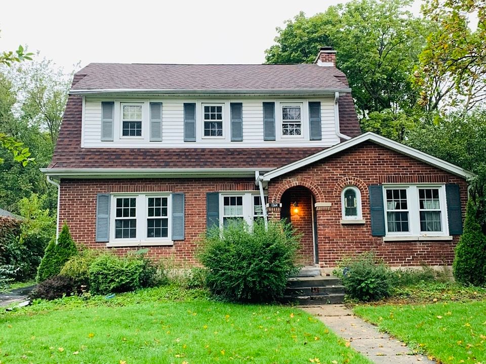 1st image of 1364 E Forest Ave