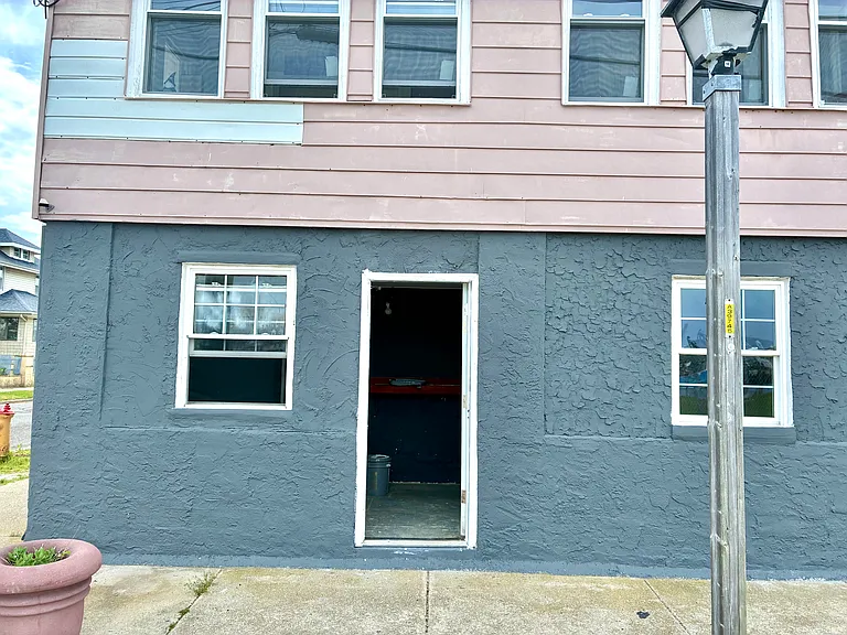420 N Massachusetts Ave — Photo 24