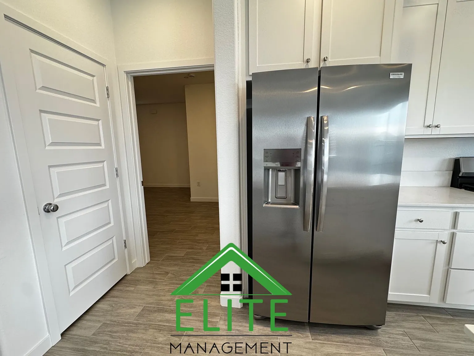 4 bed, 2.5 bath, 2120 sqft, $2,895 — Photo 2