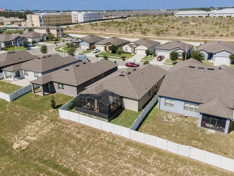 217 Citrus Isle Loop — Photo 19