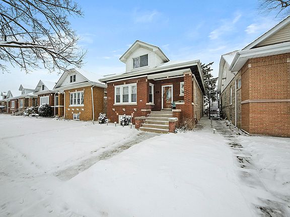 3rd image of 6155 W Waveland Ave