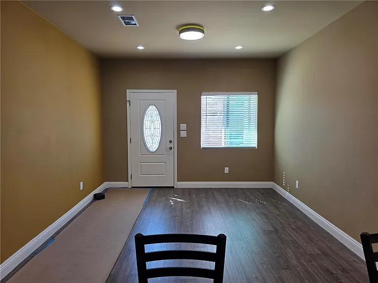 4948 Sereno Dr #B — Photo 2