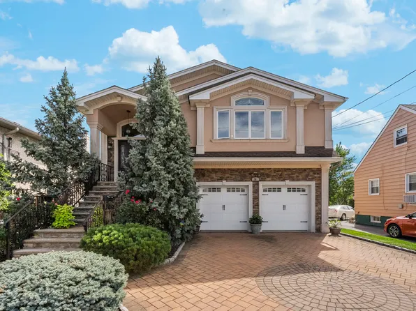 26 Franklin St #2B, Elmwood Park, NJ 07407