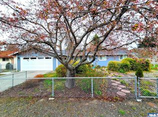 340 N Matriotti Ave, Sequim, WA 98382