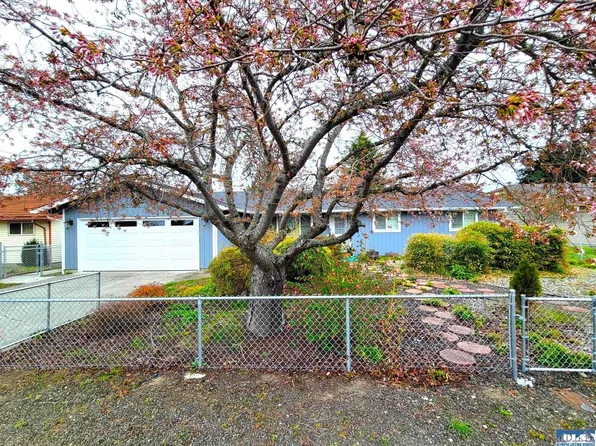 340 N Matriotti Ave, Sequim, WA 98382