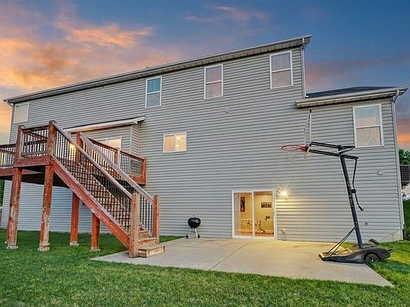 3rd image of 1211 Cashmere Ln