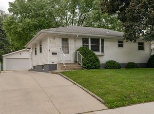 2612 13th Ave NW, Rochester, MN 55901