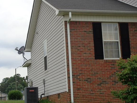 3rd image of 7 Franklin McCain Ct