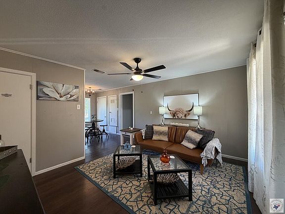 4th image of 2201 Handley St