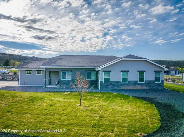 305 SE Sandstone Ct, Cedaredge, CO 81413