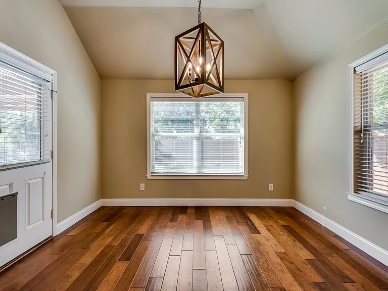 15417 Landing Creek Ln — Photo 12