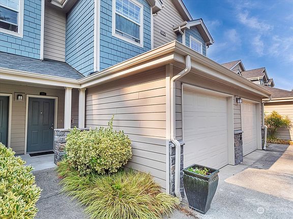 2nd image of 4321 Issaquah Pine Lake Road SE #410
