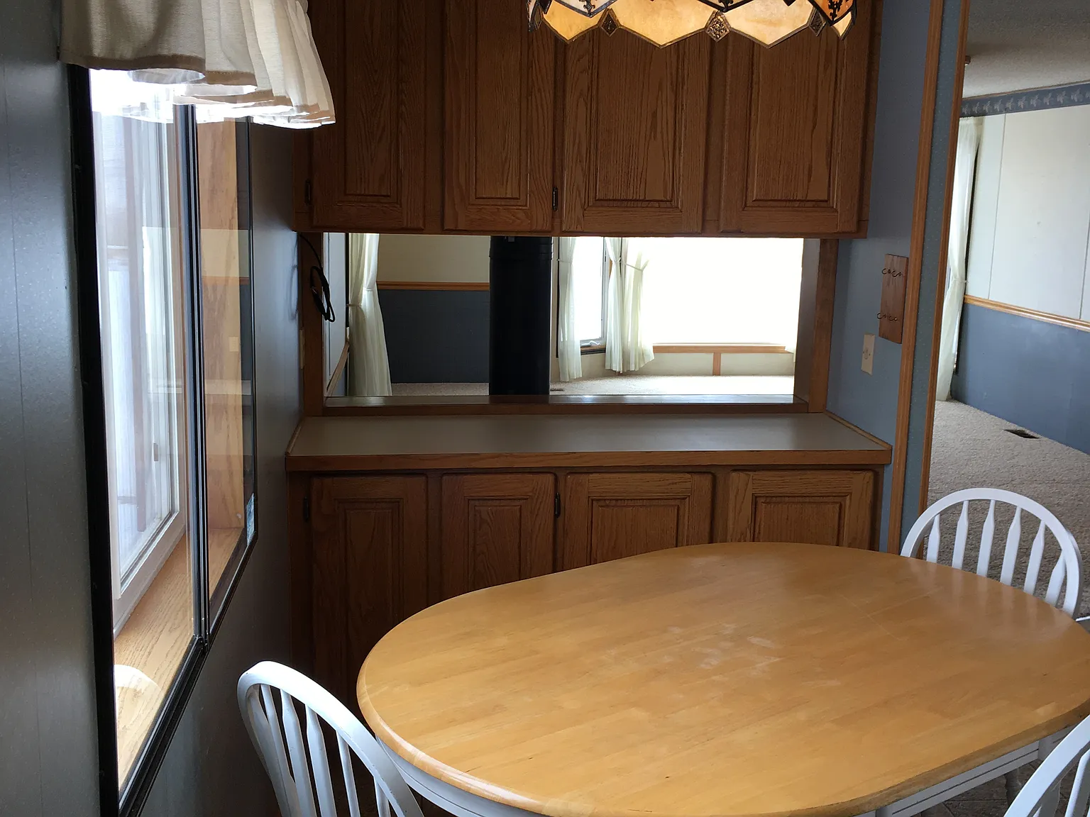 3 bed, 1280 sqft, $1,350 — Photo 4
