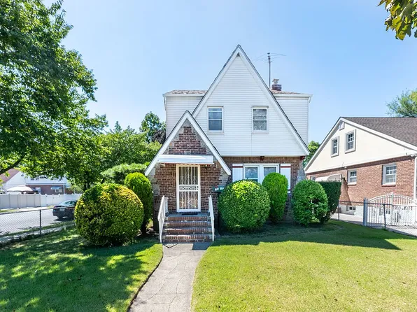 84-68 251st St, Jamaica, NY 11426