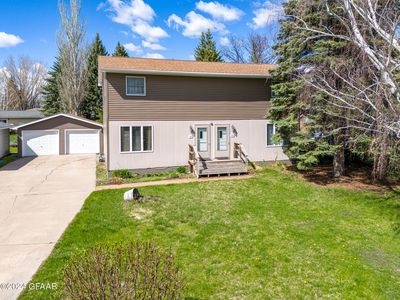 33 Garden Ct NW, East Grand Forks, MN, 56721