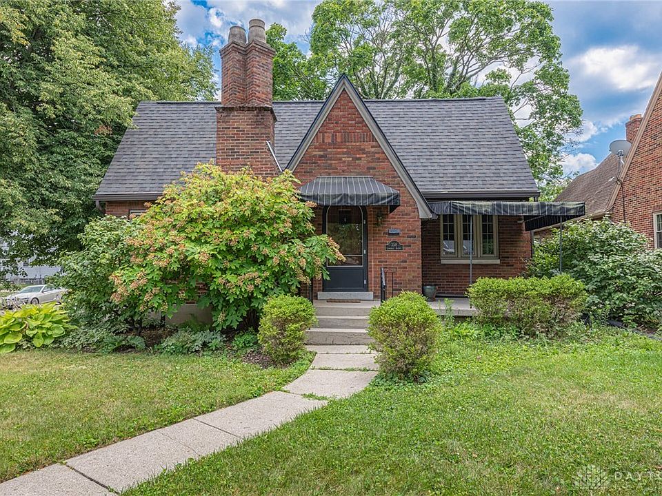 1st image of 358 Lonsdale Ave