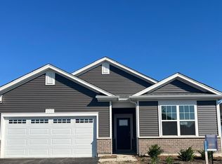 2906 Harnish Dr, Algonquin, IL 60102