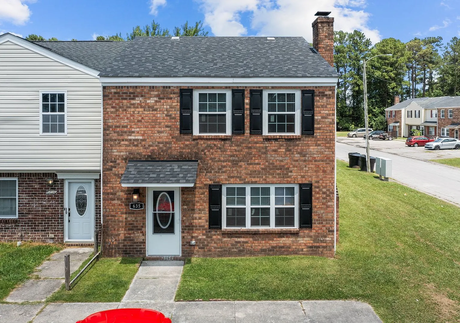 Welcome to Myrtlewood Circle! — Photo 1