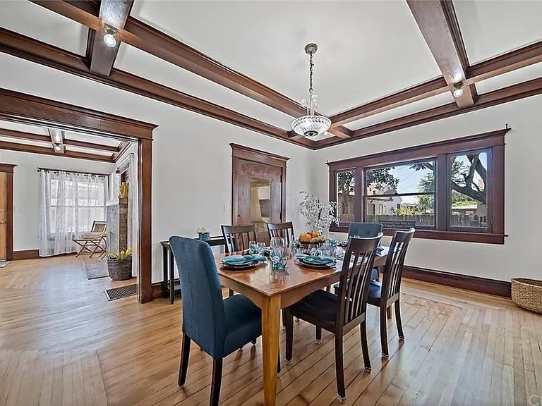 14211 Cedarwood St — Photo 4