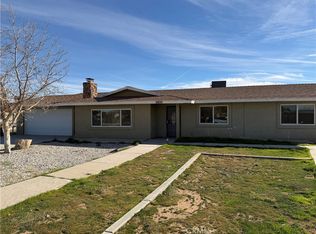 15225 Ramona Rd, Apple Valley, CA 92307