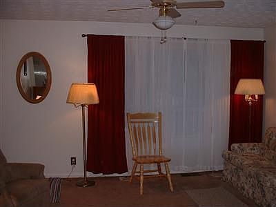 4th image of 2009 Gay Dr