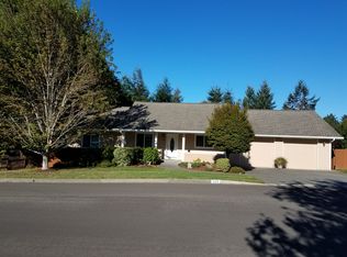 929 3rd St, Brookings, OR 97415