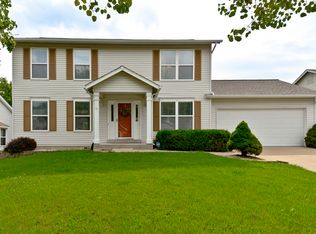 142 Whetstone Dr, Saint Charles, MO