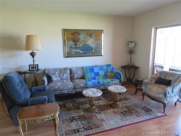 5th image of 7787 Golf Circle Dr APT 201