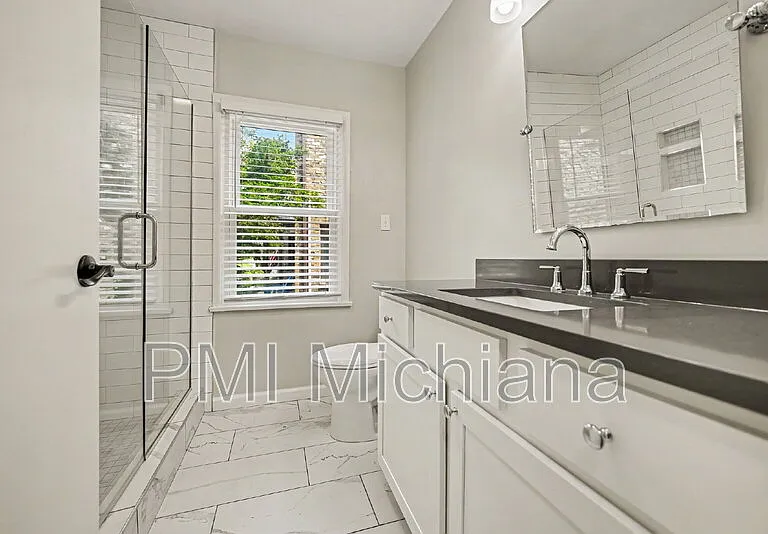 510 E Pokagon St — Photo 8
