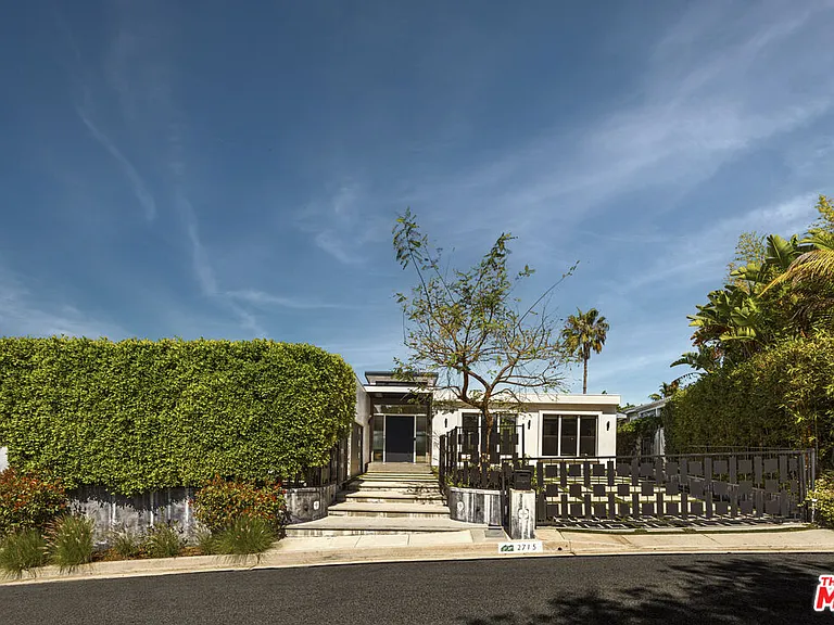 2715 Edwin Pl — Photo 5