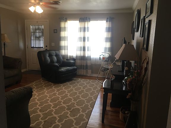 4th image of 1740 Bingham St
