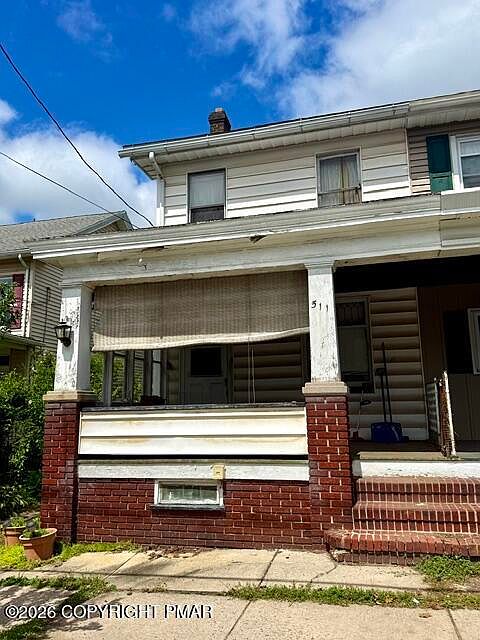 1st image of 511 Center St