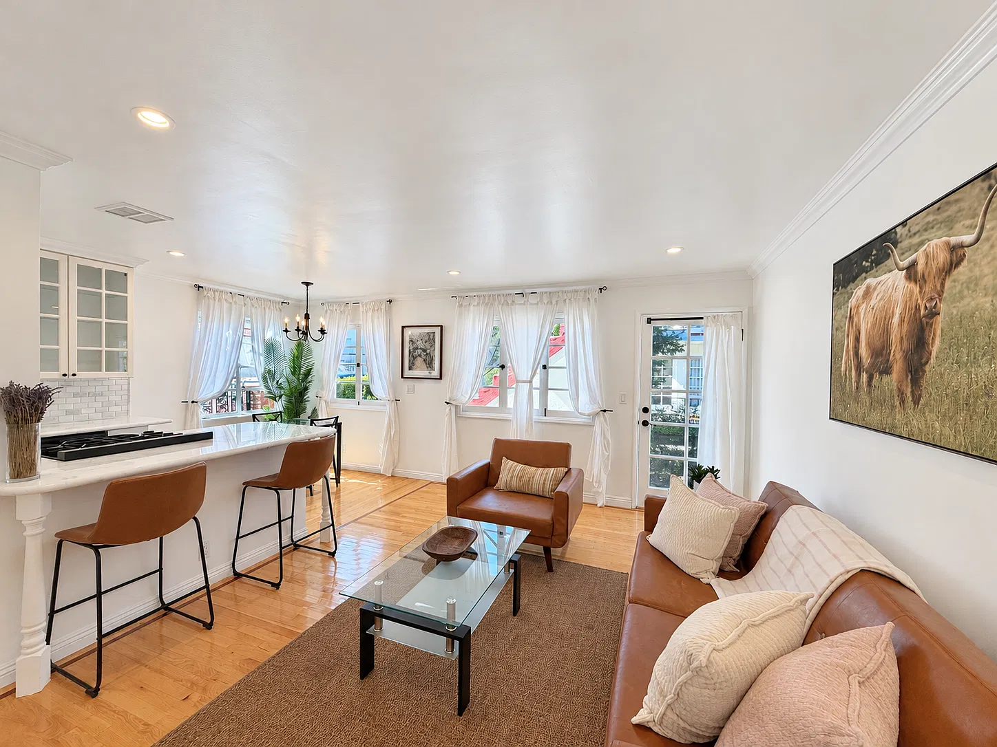 1 bed, 650 sqft, $3,700 — Photo 3