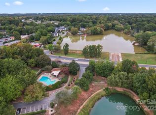 7259 Winery Ln, Charlotte, NC 28227