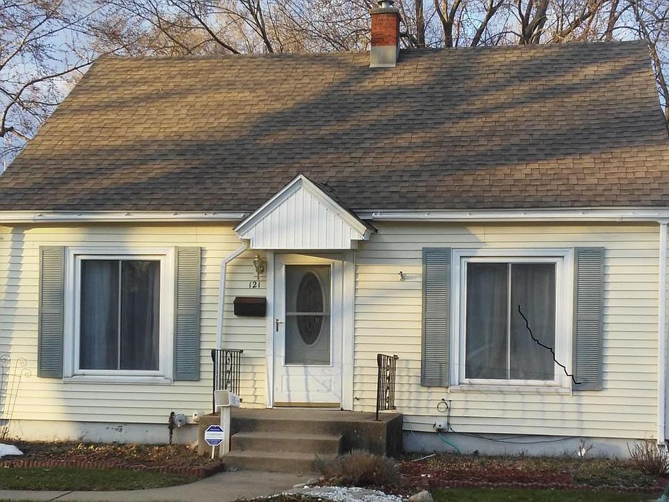 1st image of 121 Lemyra St SE