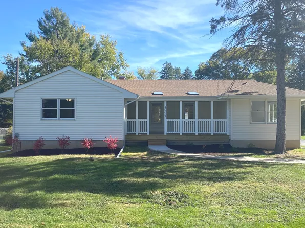 4004 Johnson Ave, Crystal Lake, IL 60014