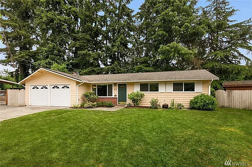 212 154th Pl SE Photo 1
