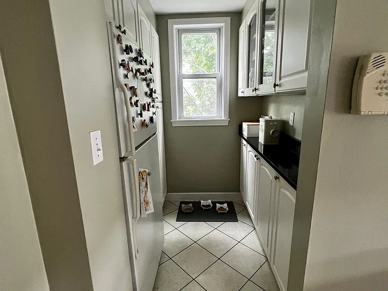 93 Easton St #3 — Photo 3