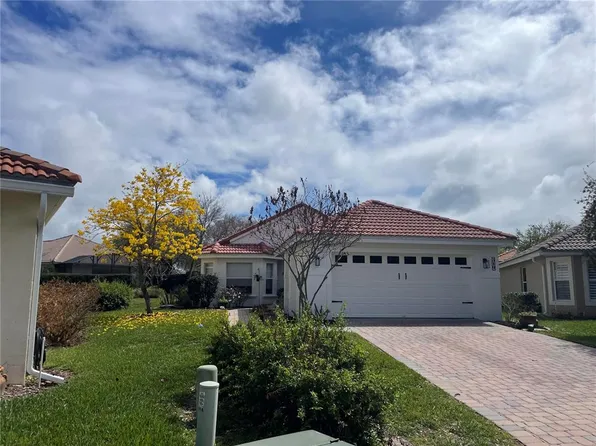 319 Niblick Cir, Winter Haven, FL 33881